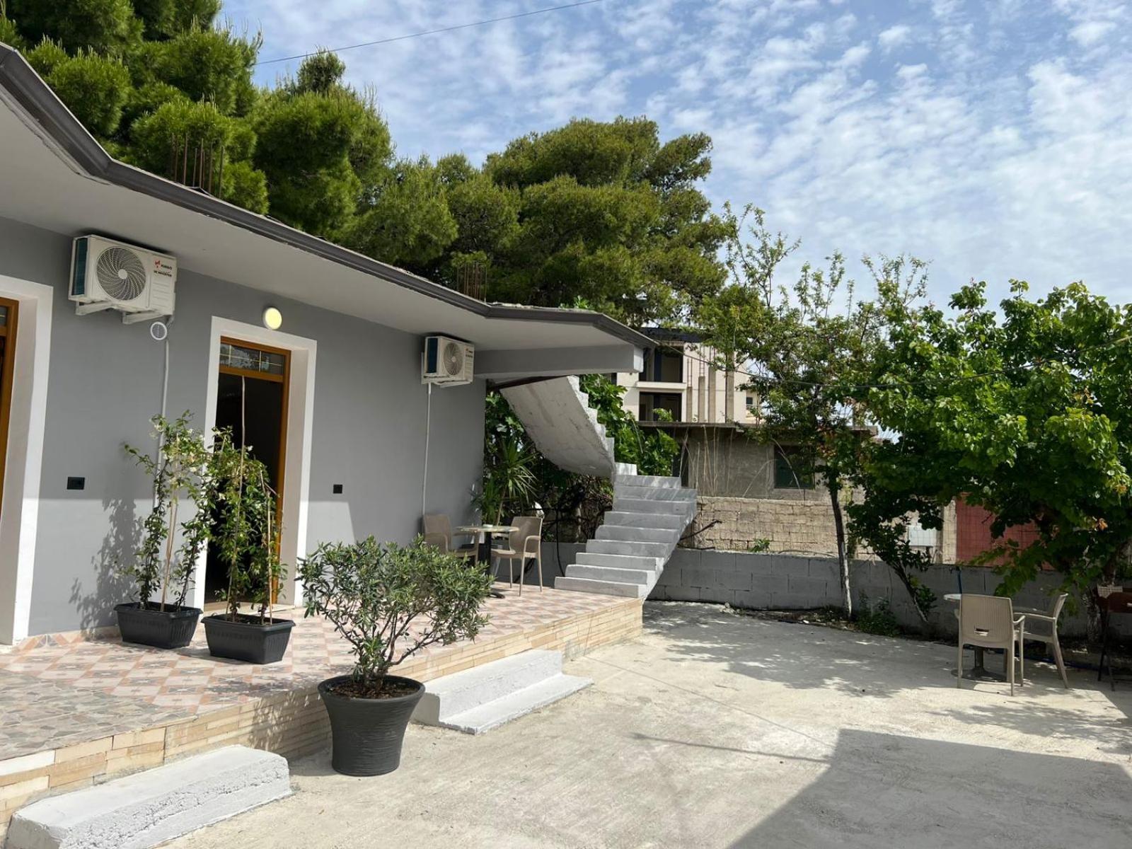 Guesthouse Vlore Exterior photo